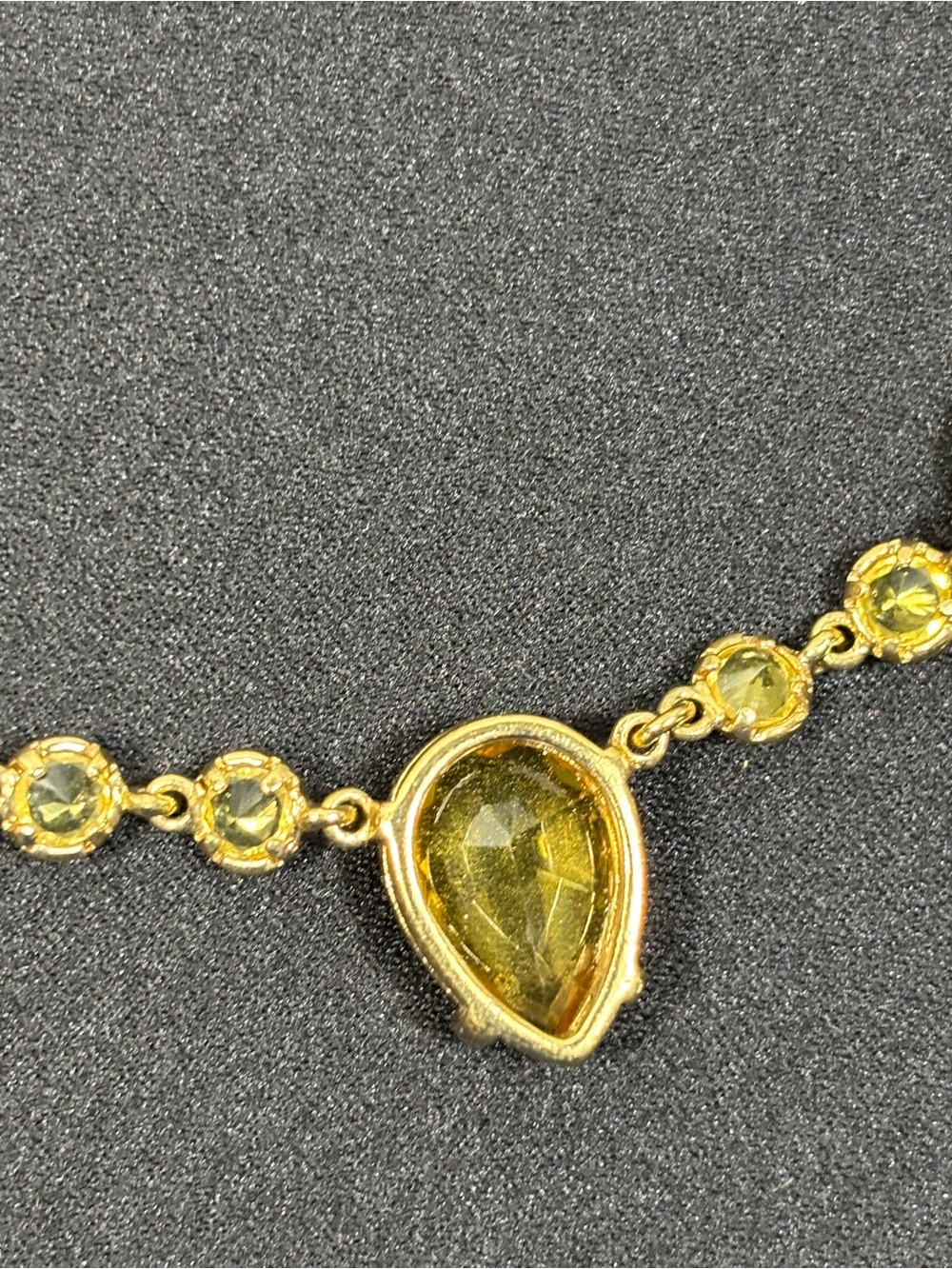 J. Crew Necklace Yellow Faux Faceted Acrylic/Plastic Goldtone 26" - Picture 10 of 11